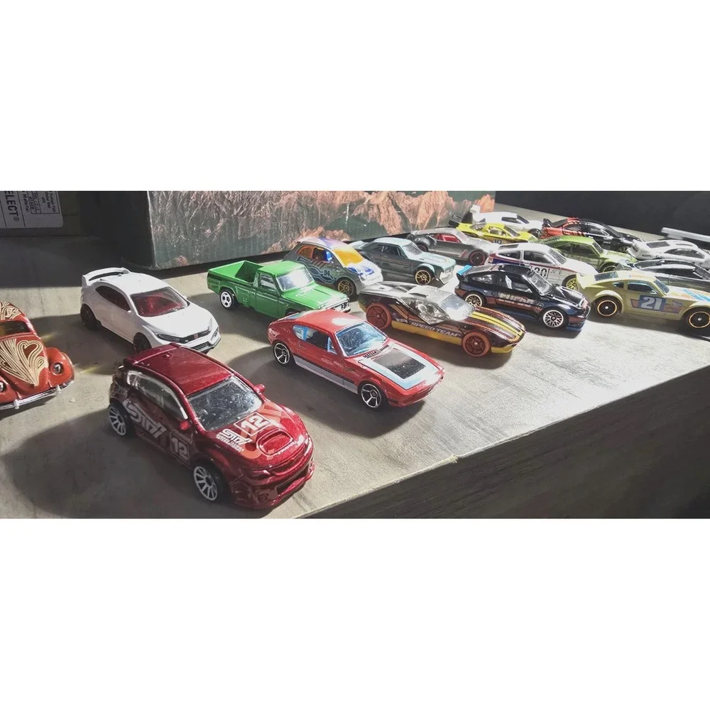 Hot Wheels LOT 16 Cars Trucks Vintage Honda Nissian Subaru Madza Toyota Loose HW